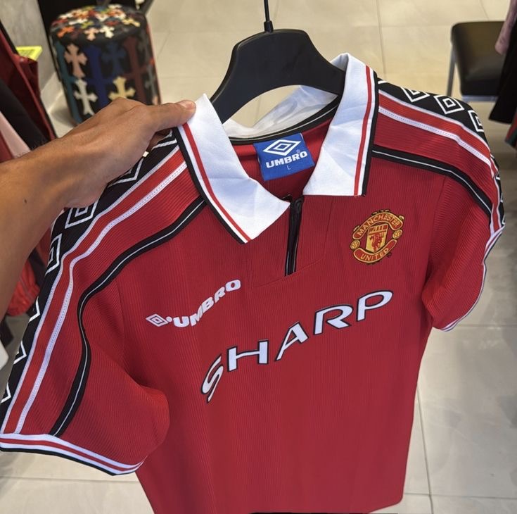 Manchester United Retro 1999 (player edition)