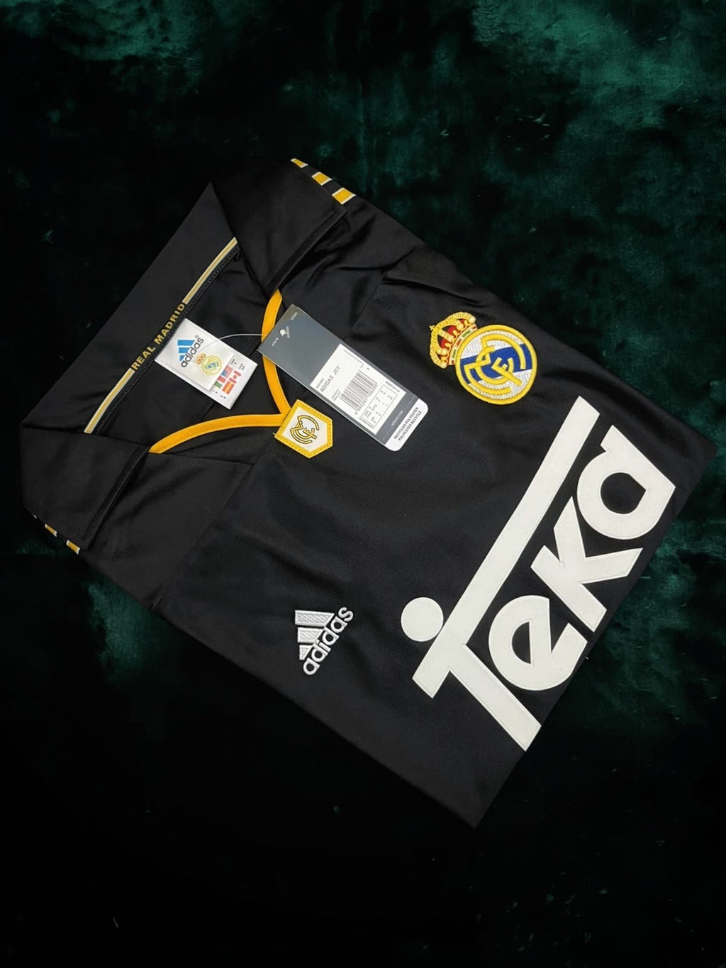 Real Madrid Retro 1998/1999 (player edition)