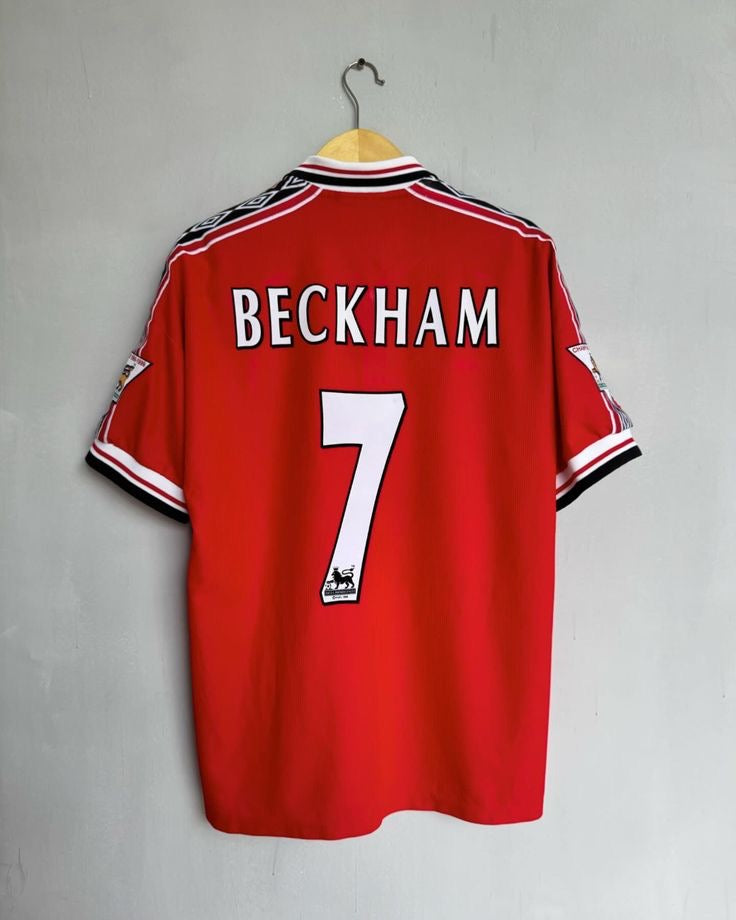 Manchester United Retro 1999 (player edition)
