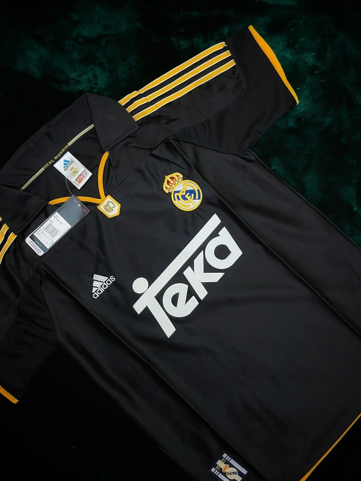 Real Madrid Retro 1998/1999 (player edition)